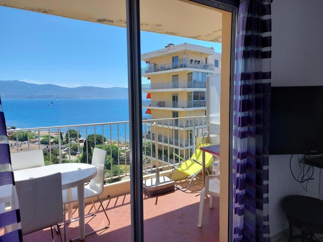 Ajaccio Vue Imprenable Appt 3 P Pour 4 Ou 5 Personnes Sanguinaires 300M Plages Et Merpersonnes Exterior foto